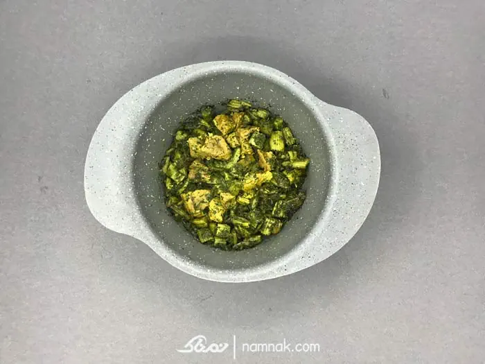 گوشت و کرفس خورشت