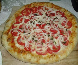 پیتزای پیاز کاراملی