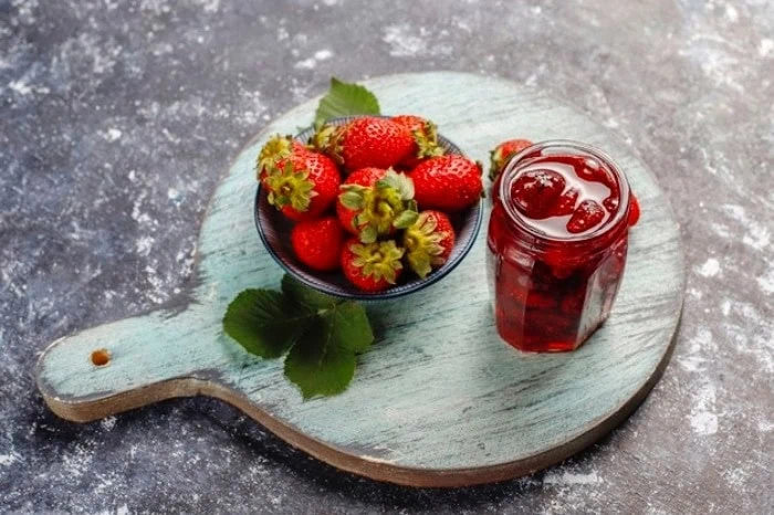طرز پخت مربا توت فرنگی مربا توت فرنگی