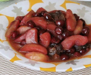 خورش سیب وآلبالو