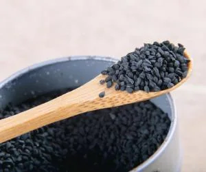 مصرف سیاه دانه