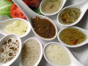 چاشنی سالاد