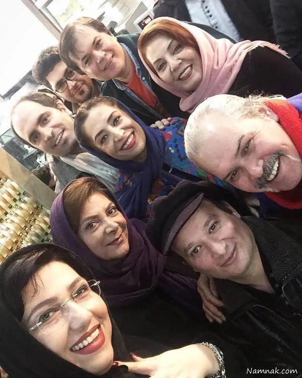 ساناز سماواتی و دوستان