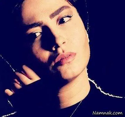 ماجرای کشف حجاب بهارک صالح نیا