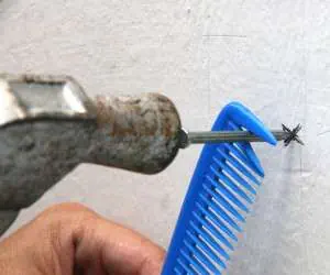 ثابت کردن میخ