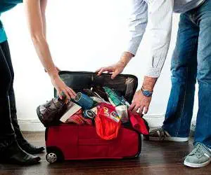 بسته بندی وسایل سفر