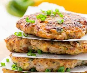 کوکوی مرغ و سبزیجات