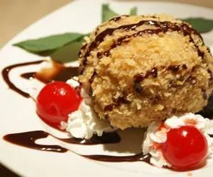 بستنی سرخ شده