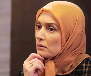 آتنه فقیه نصیری