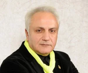 همسر علی معلم