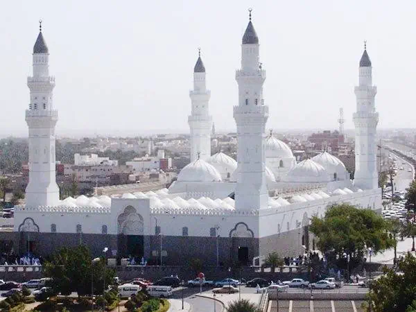  تاریخچه مسجد قبا