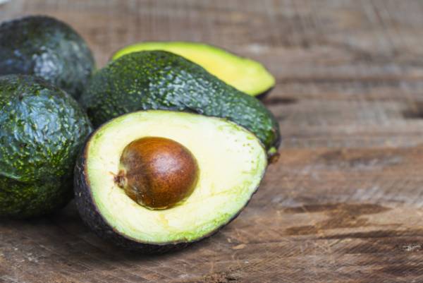 ماسک آووکادو برای مو ماسک آووکادو