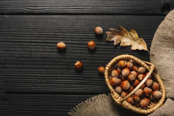 فواید فندق برای پا فندق
