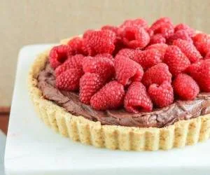 تارت شكلات و ميوه