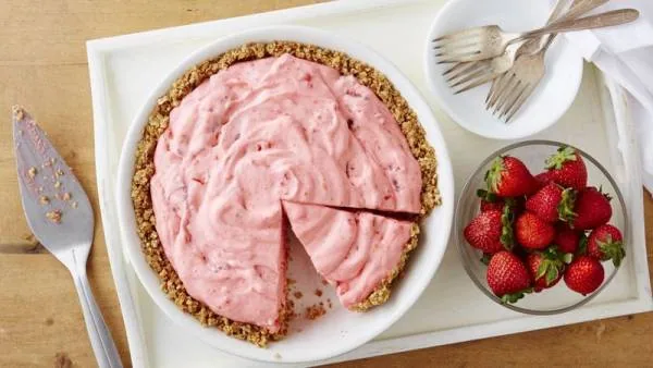 طرز تهیه پای توت فرنگی 