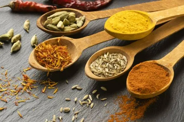 خواص ادویه ها