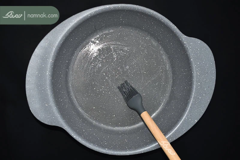 چرب کردن تابه