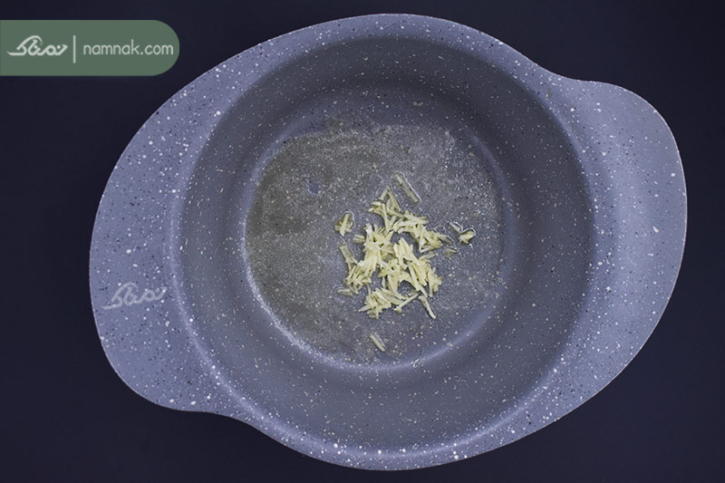 تفت دادن سیر