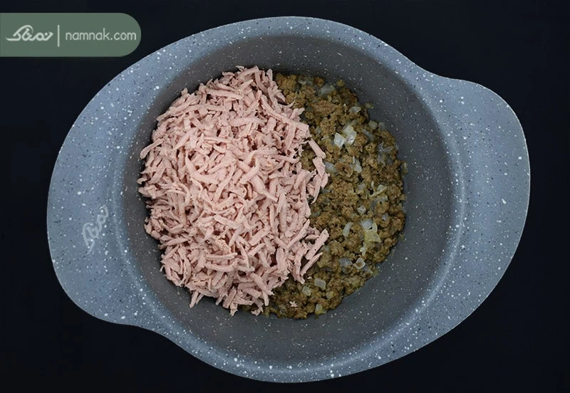 اضافه کردن سوسیس