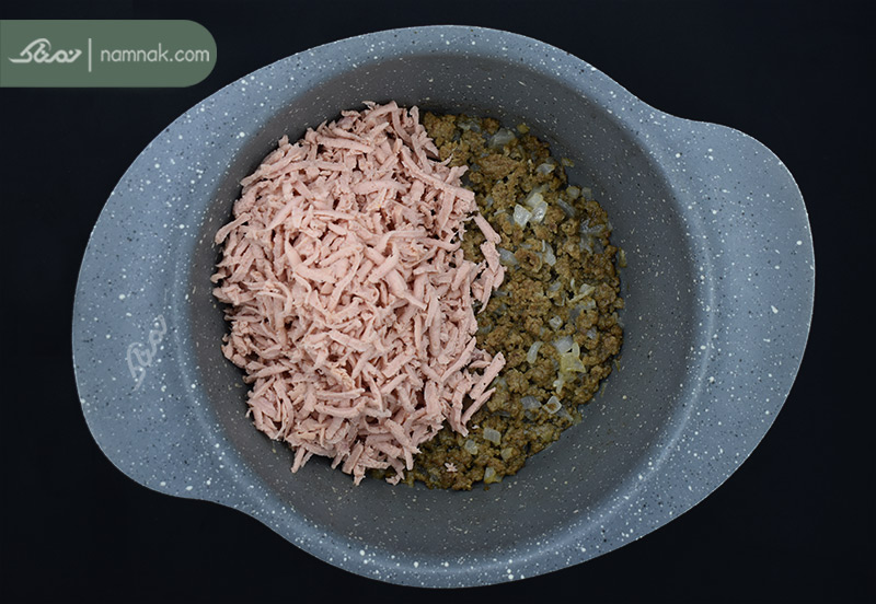 اضافه کردن سوسیس