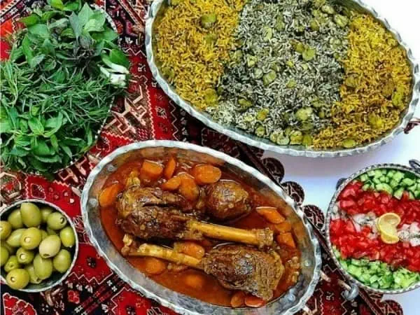 طرز تهیه باقالی پلو با گوشت زعفرانی