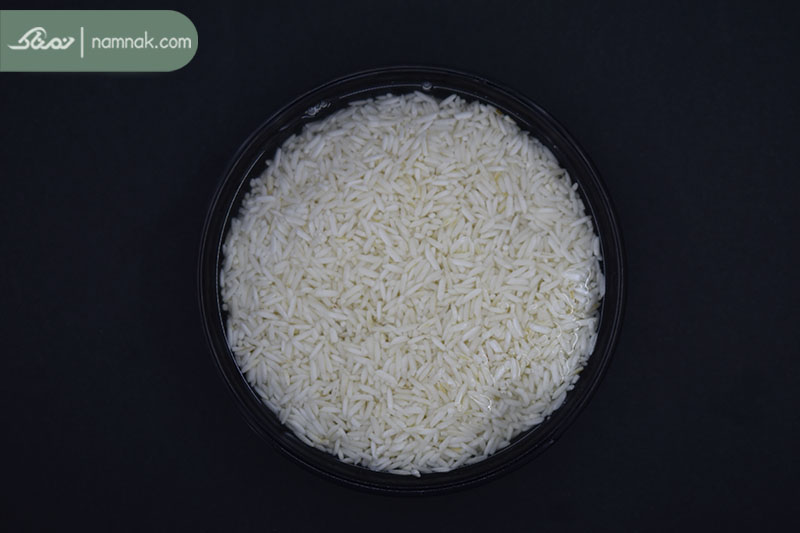 خیساندن برنج