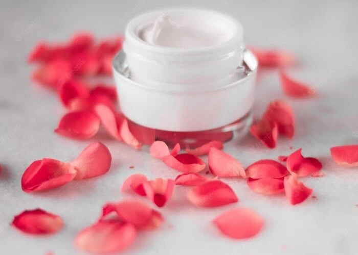  تاثیرات گلاب برای پوست