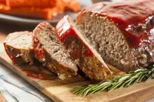 رول گوشت کلاسیک (Classic meatloaf)