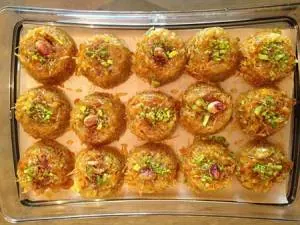 باقلوای رشته ای