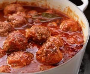 طرز تهیه قرمزه نخودچی اصفهان