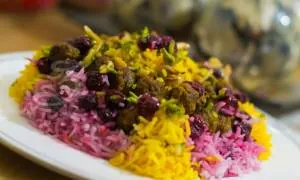 آلبالو پلو با گوشت چرخ کرده
