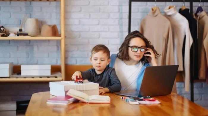 بهترین فروشگاه های اینترنتی لباس کودک