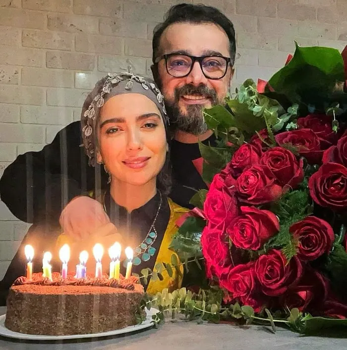 مونا کرمی و همسرش