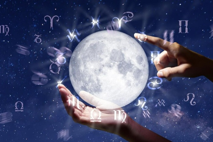 قمر در عقرب