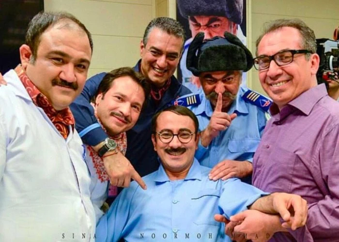 پشت صحنه در حاشیه