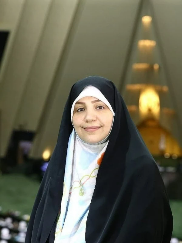 زهرا ساعی مشاور وزیر امور خارجه