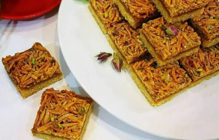 شیرینی ملکه بادام