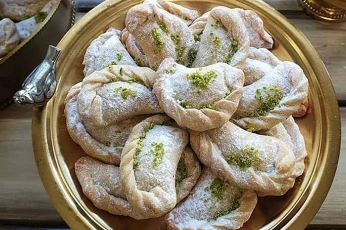 قطاب
