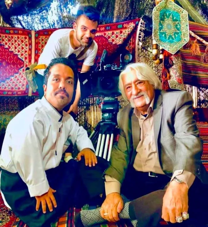 حشمت فردوس کیست