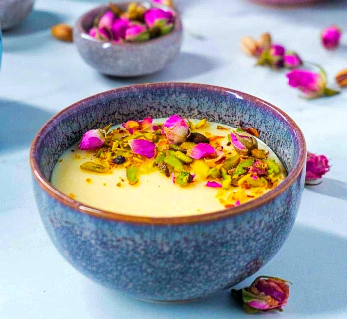 تزیین فرنی برای افطار