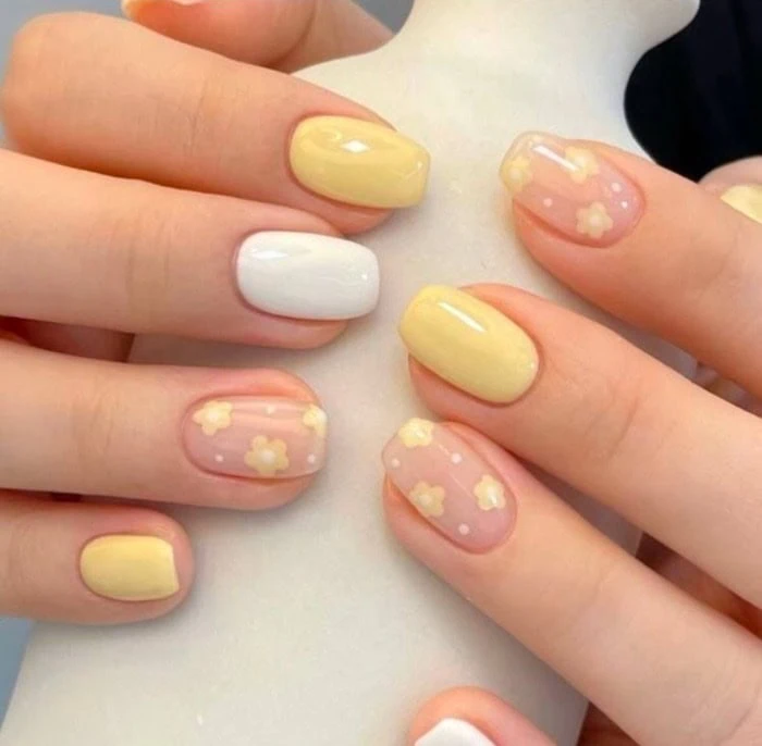 طراحی لاک زرد کره ای