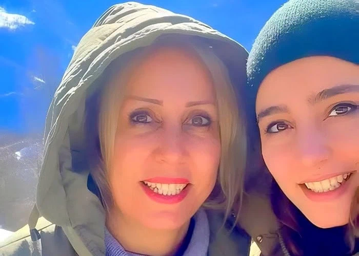 سها نیاستی