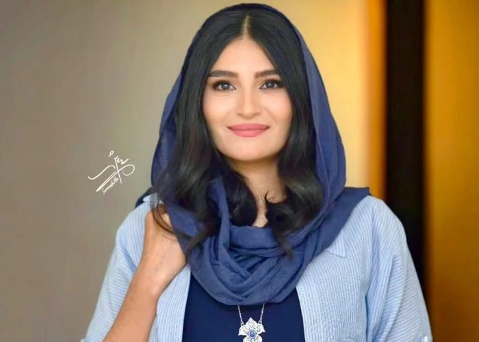 سحر گلدوست