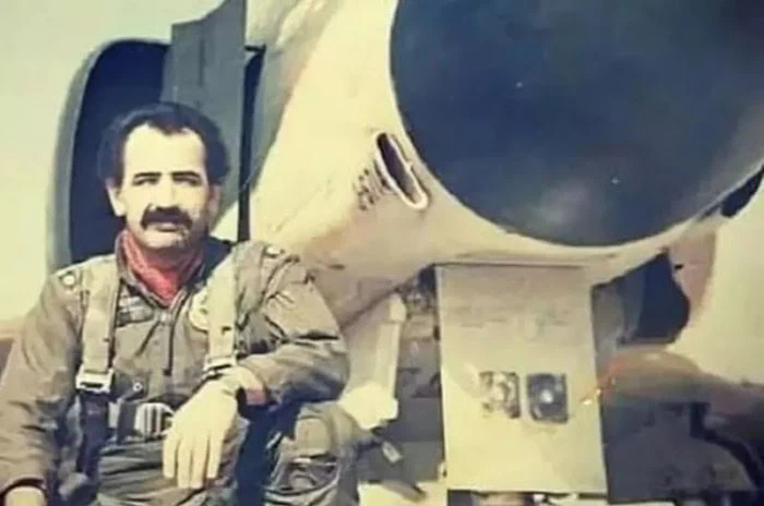 خلبان محمود اسکندری
