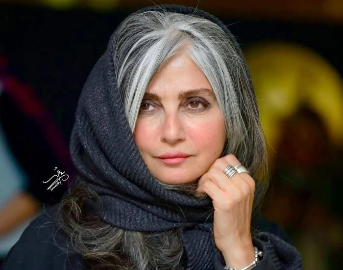 رویا جاوید نیا