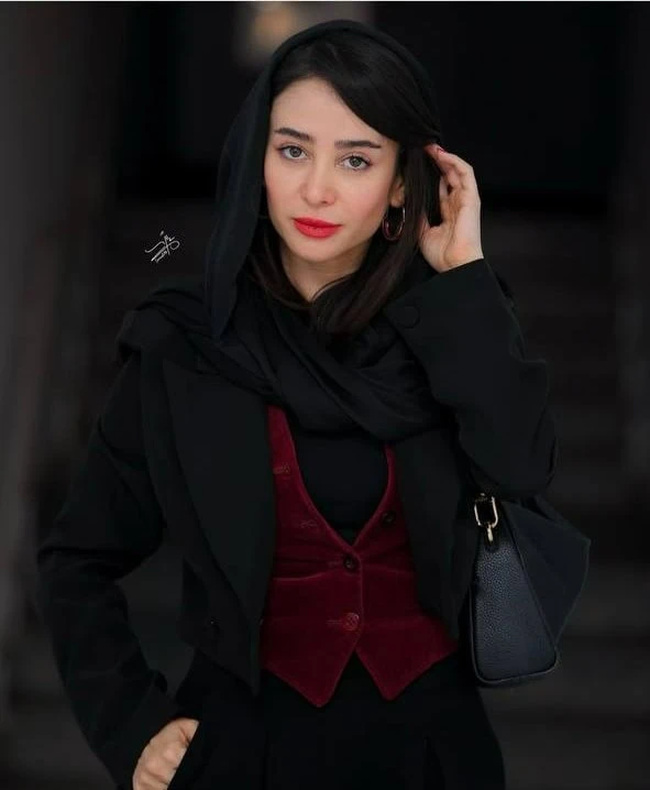 الناز حبیبی