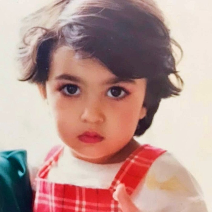 کودکی الهام طهموری