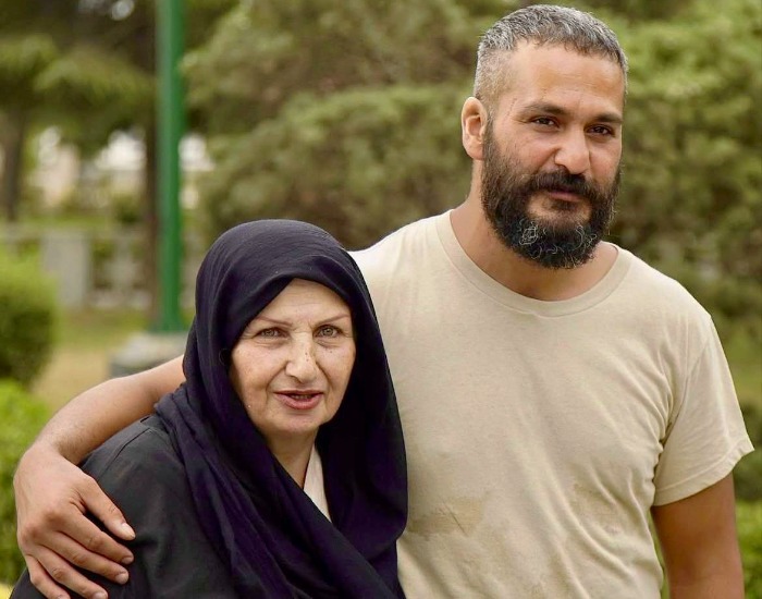 میلاد کی مرام و مادرش