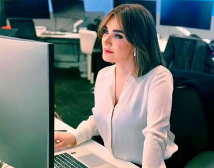 نیوشا صارمی مجری اینترنشنال
