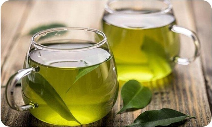 تصویری از دمنوش چای سبز.